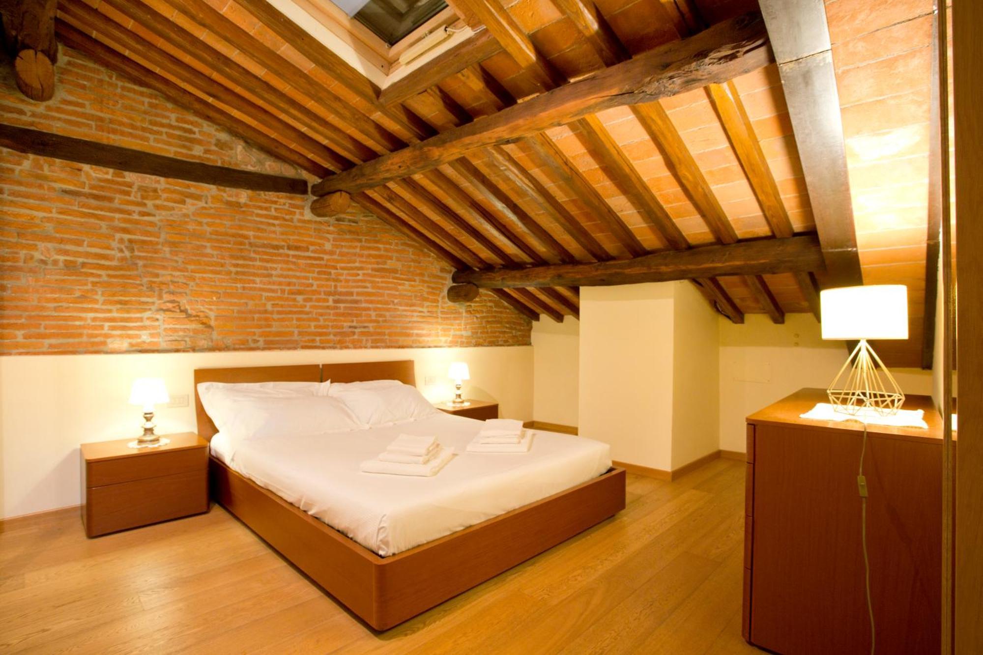 Casa San Girolamo Historic Flat With Cosy Terrace In Lucca'S City Centre エクステリア 写真